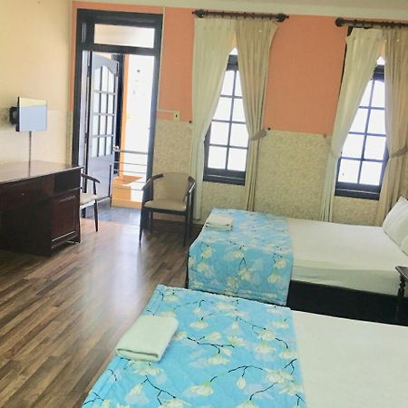 Ponys Hotel Nha Trang Exterior photo
