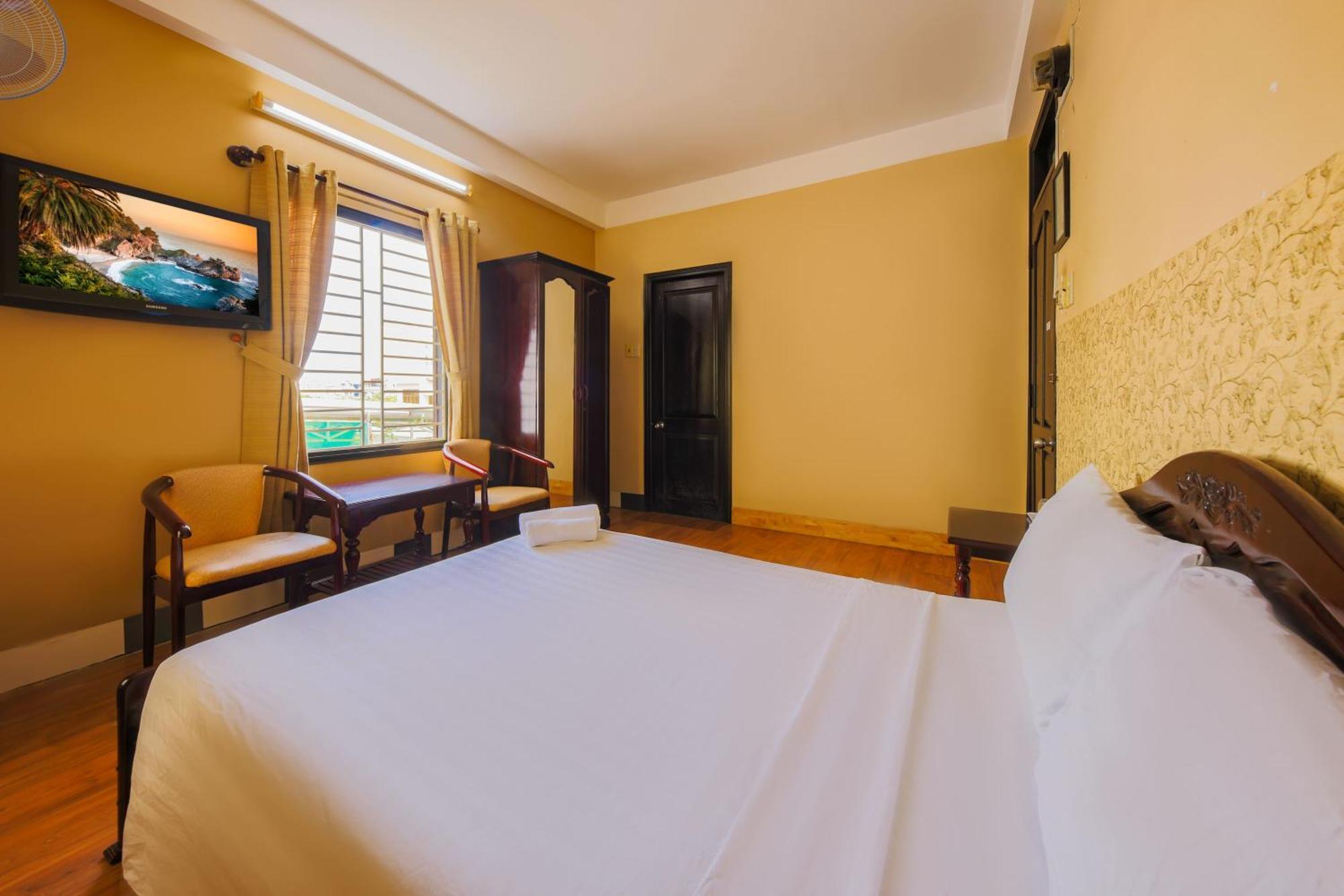 Ponys Hotel Nha Trang Exterior photo