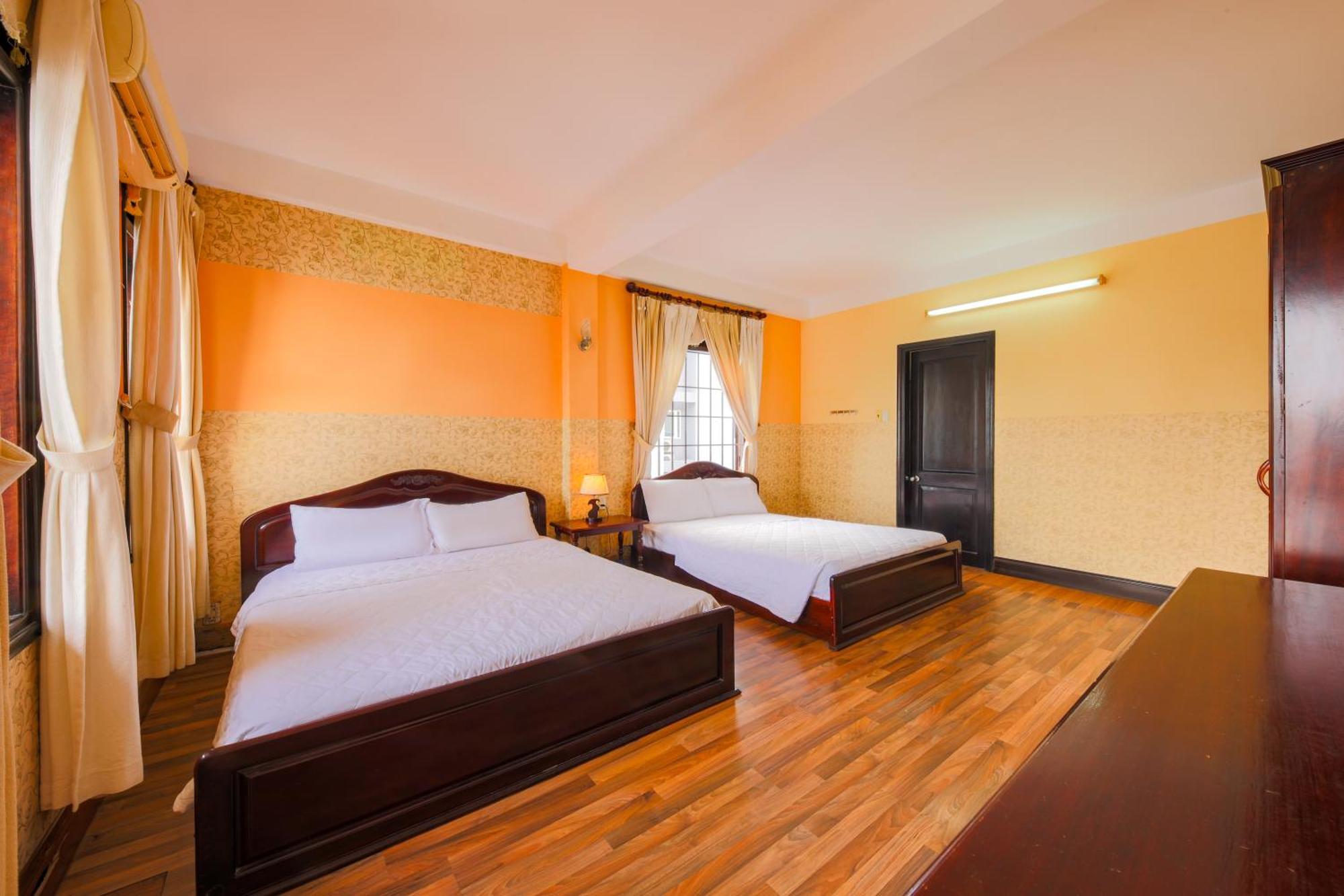 Ponys Hotel Nha Trang Exterior photo