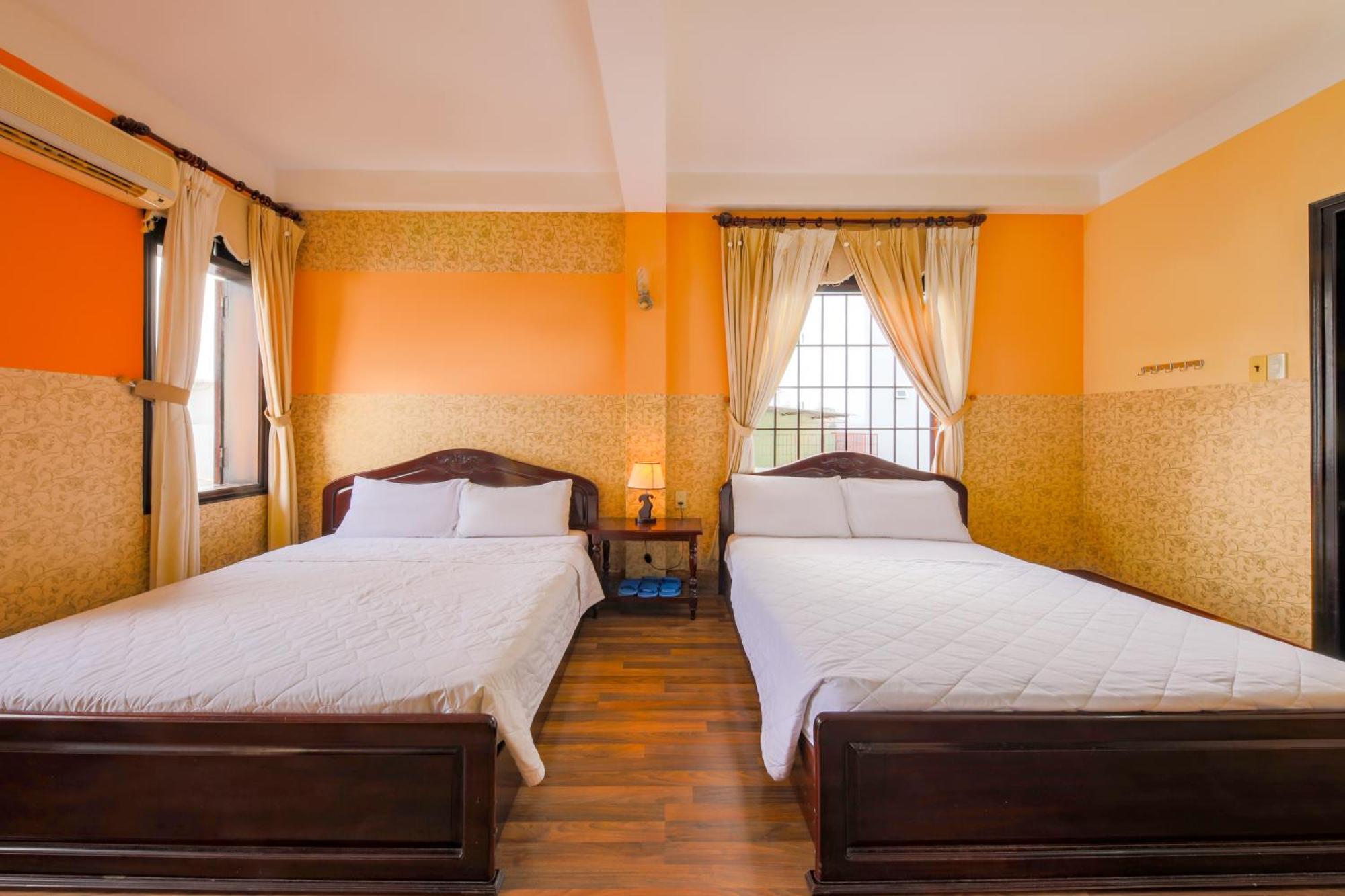 Ponys Hotel Nha Trang Exterior photo