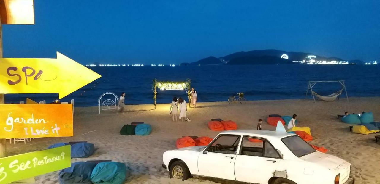 Ponys Hotel Nha Trang Exterior photo